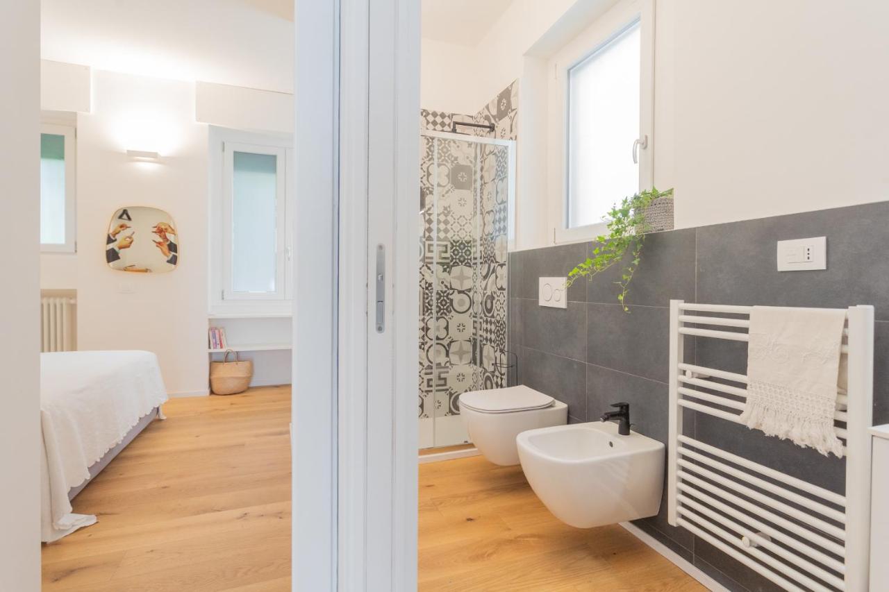 A Step From The Lake Apartment By Rent All Como Buitenkant foto