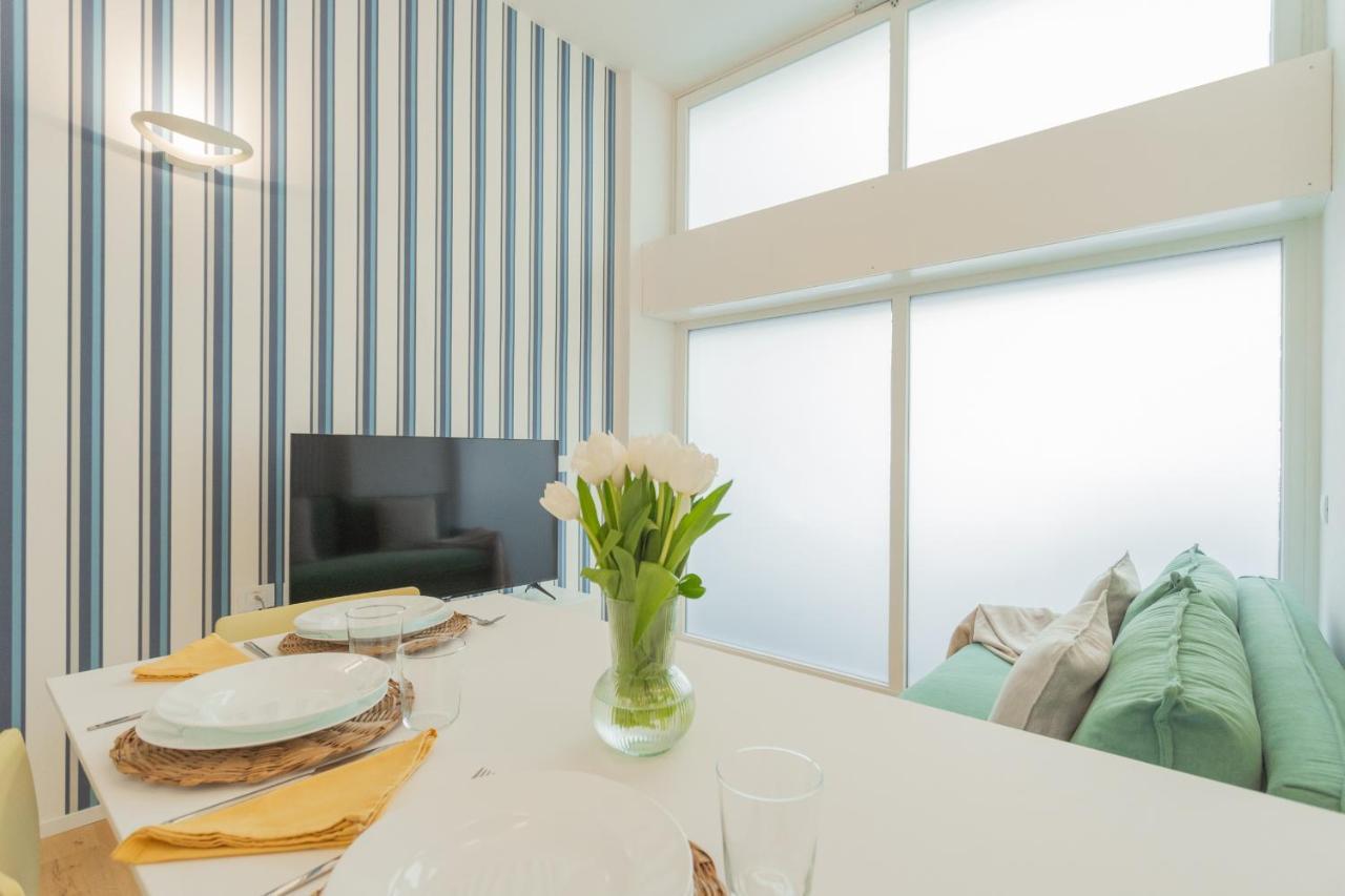A Step From The Lake Apartment By Rent All Como Buitenkant foto